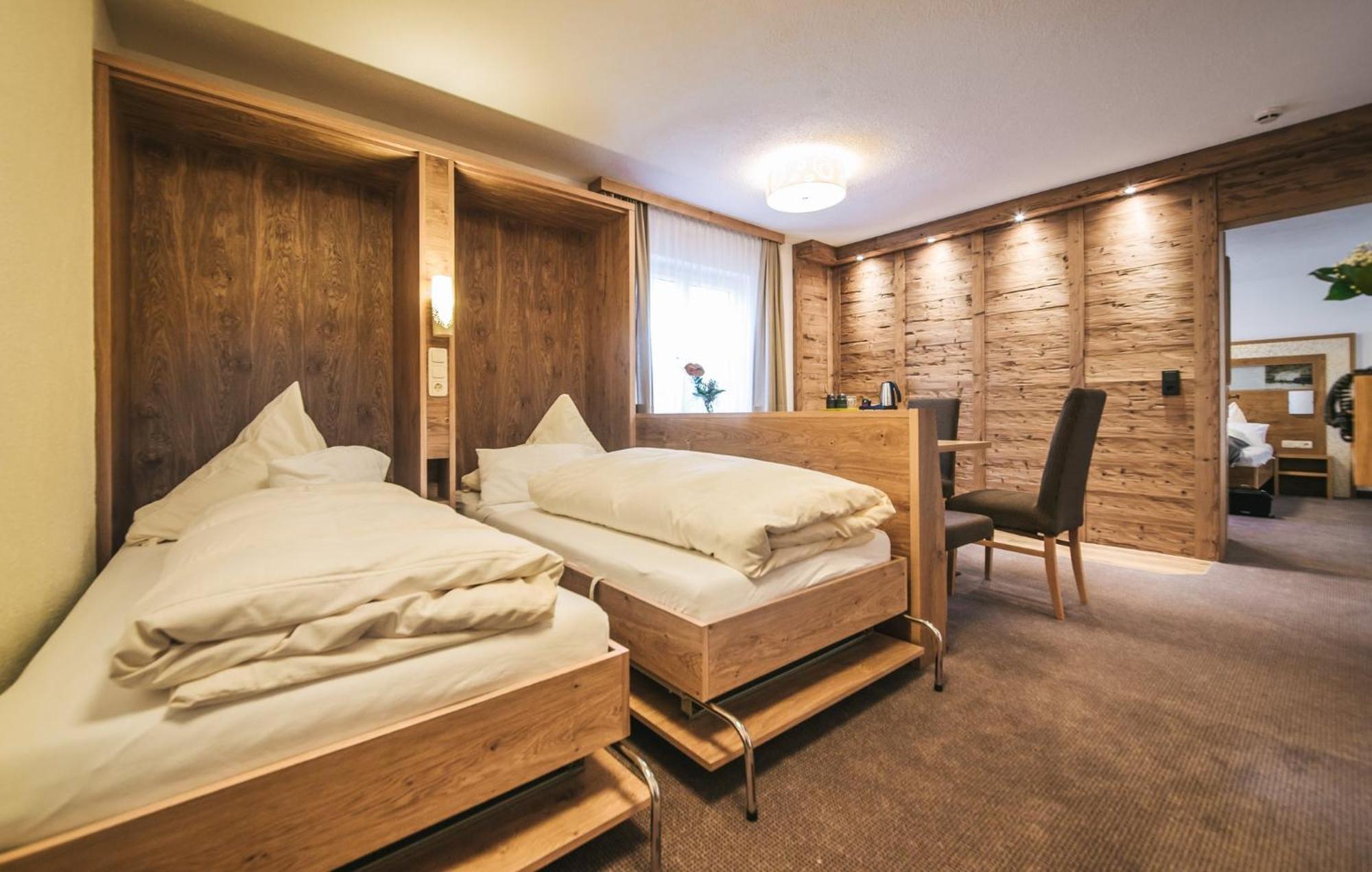 Arlen Lodge Hotel Inkl Premium Karte Im Sommer Sankt Anton am Arlberg Exterior foto
