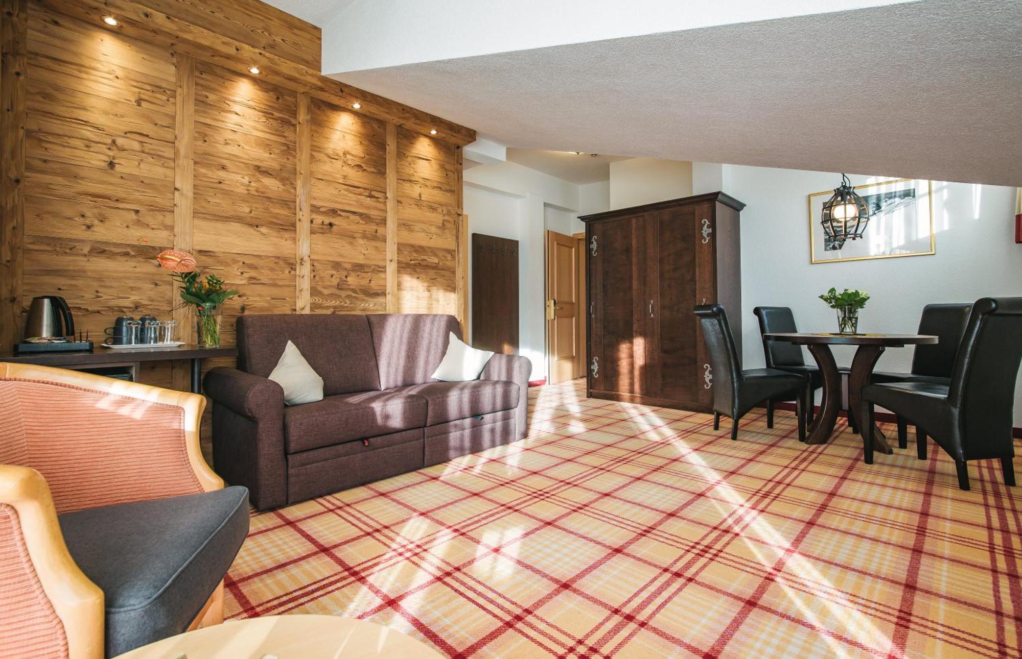 Arlen Lodge Hotel Inkl Premium Karte Im Sommer Sankt Anton am Arlberg Exterior foto